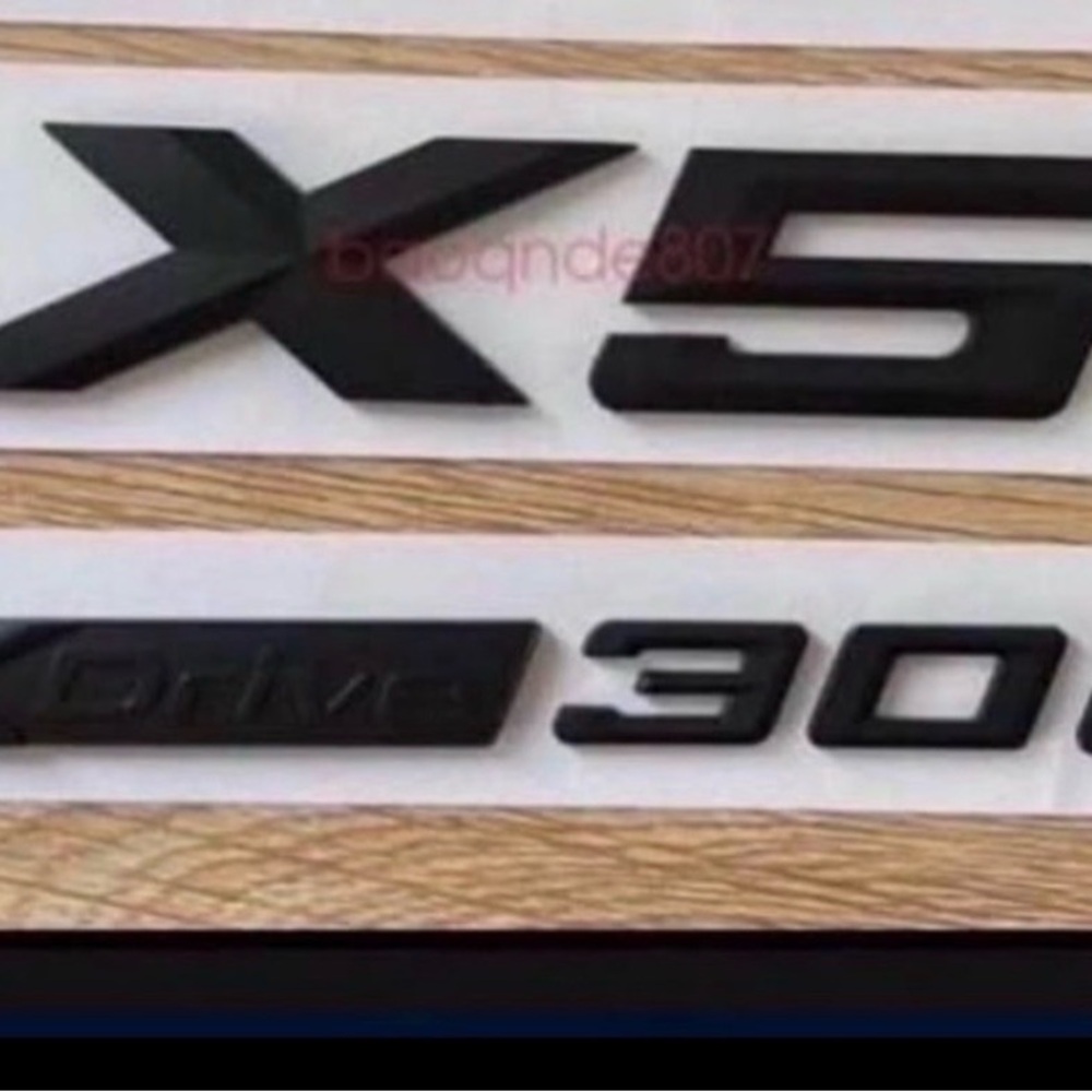 X5 xDrive 30d Emblems Set